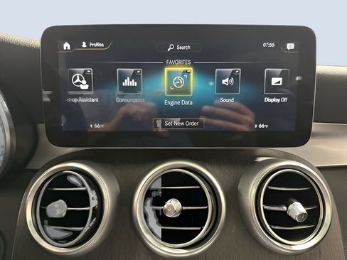 Used 2021 Mercedes-Benz GLC 300 4MATIC image 22