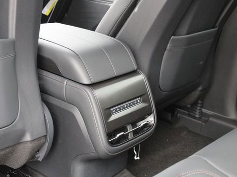 New 2026 Lincoln Nautilus Premier AWD/4WD image 35