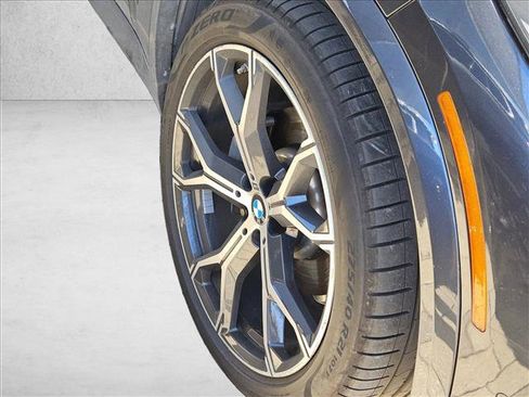 Used 2019 BMW X5 xDrive40i w/ M Sport Package image 5