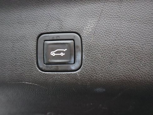 Used 2023 Chevrolet Tahoe Premier image 27