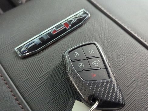 Used 2026 GMC Sierra 2500 AT4X AWD/4WD image 19
