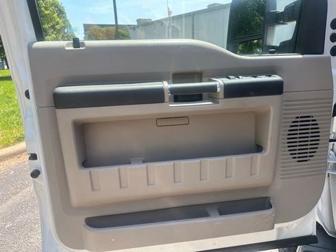 Used 2009 Ford F350 XLT AWD/4WD image 12
