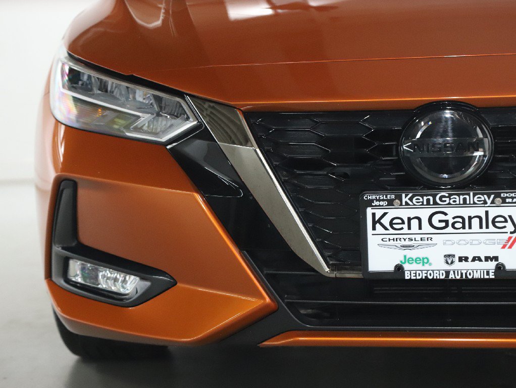Used 2023 Nissan Sentra SR w/ Electronics Package FWD image 6