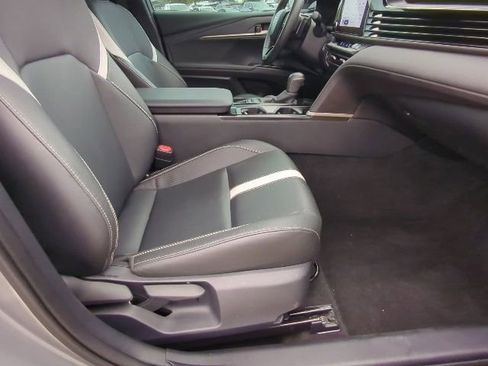 Used 2025 Toyota Camry SE image 22