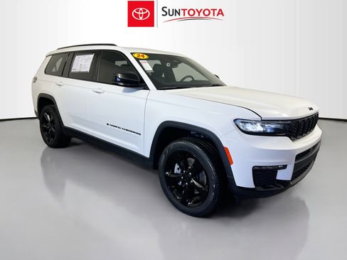 Used 2024 Jeep Grand Cherokee L Limited w/ Black Appearance Package image 1