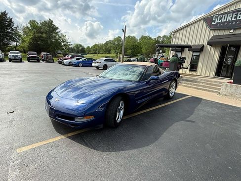 Used 2004 Chevrolet Corvette Convertible w/ Preferred Equipment Group RWD image 7