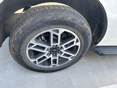 Used 2025 Ford Expedition Active image 8