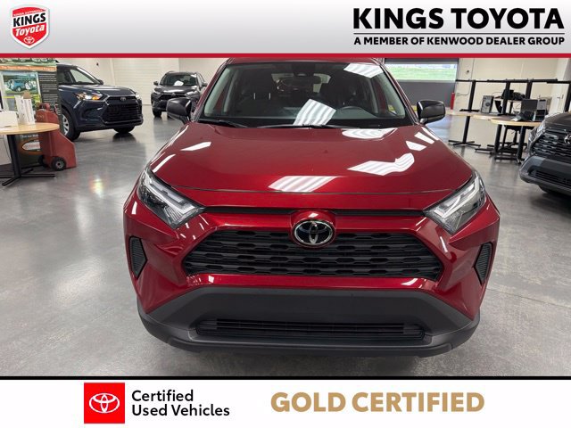 Used 2024 Toyota RAV4 LE FWD image 3
