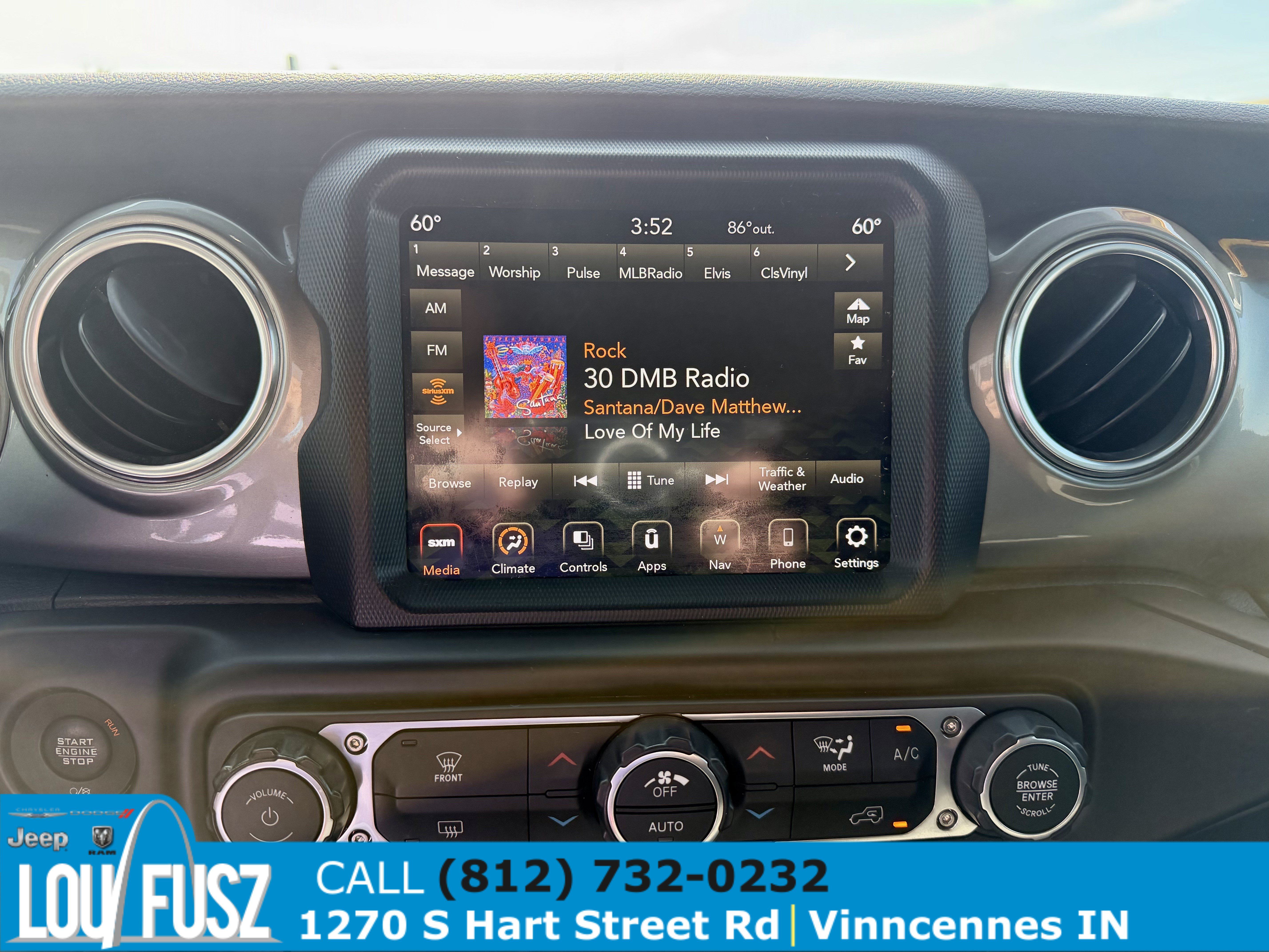 Used 2020 Jeep Gladiator Overland AWD/4WD image 13