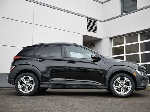Used 2023 Hyundai Kona SEL image 4