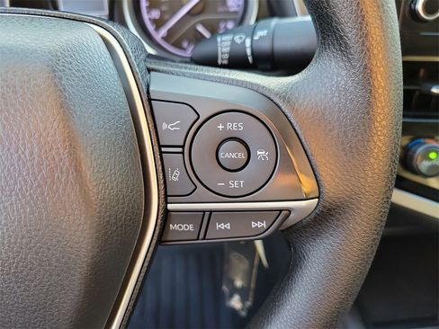 Used 2023 Toyota Camry LE image 20