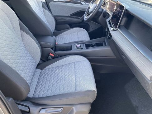 New 2025 Volkswagen Tiguan S image 8