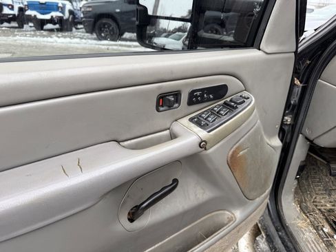 Used 2005 Chevrolet Silverado 3500 LT w/ Heavy-Duty Power Package image 10