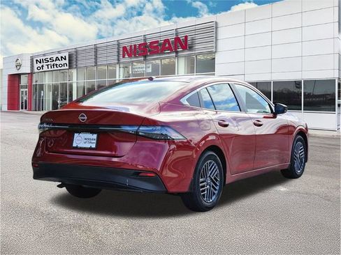 New 2026 Nissan Sentra SV w/ SV Convenience Package FWD image 4