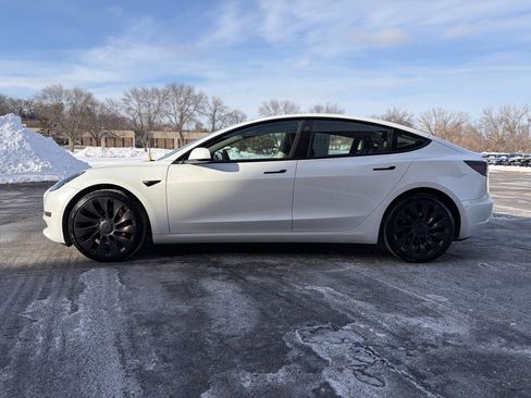 Used 2022 Tesla Model 3 Performance image 5