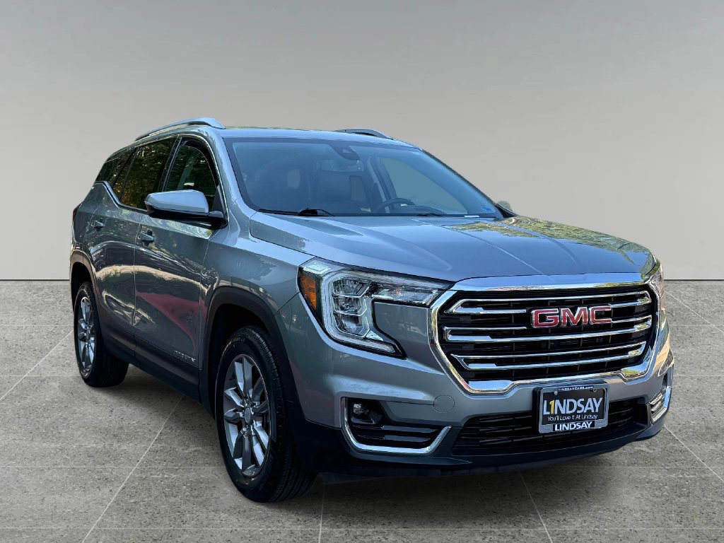 Used 2024 GMC Terrain SLT w/ LPO, Floor Liner Package AWD/4WD image 9