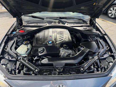 Used 2017 BMW M2 RWD image 39