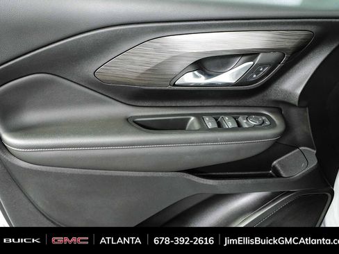 Used 2023 GMC Terrain SLE FWD image 6