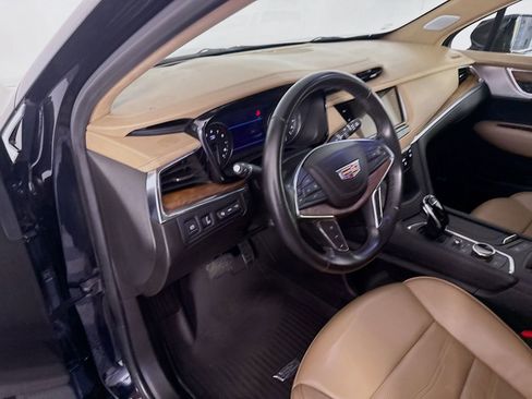 Used 2020 Cadillac XT5 Premium Luxury w/ Platinum Package AWD/4WD image 9
