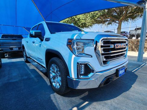 Used 2020 GMC Sierra 1500 SLT AWD/4WD image 2