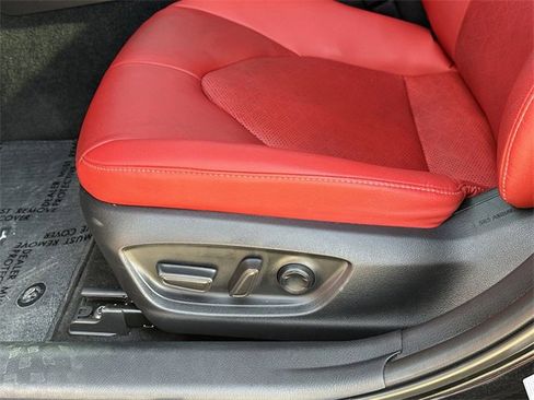 Used 2022 Toyota Camry XSE image 28