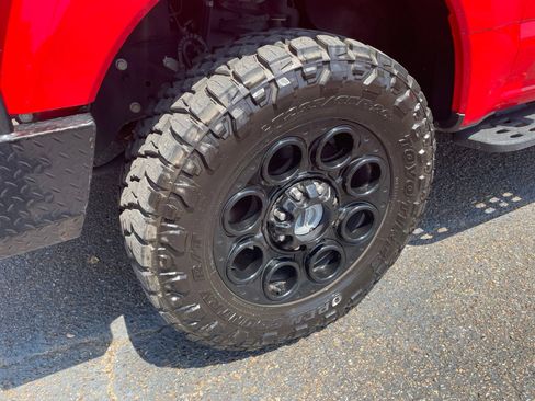 Used 2021 Ford F250 Lariat w/ Lariat Value Package AWD/4WD image 13