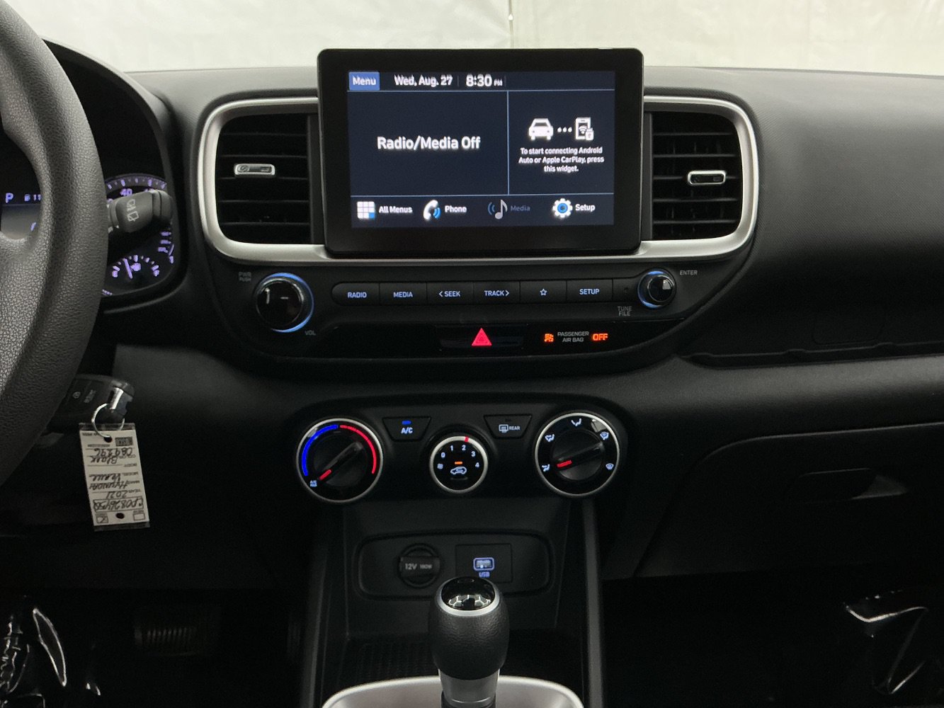 Used 2021 Hyundai Venue SE FWD image 29
