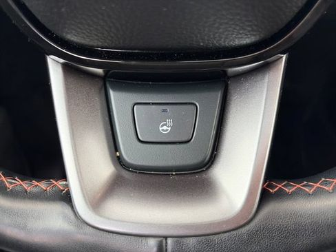 Used 2025 Honda Pilot TrailSport image 16