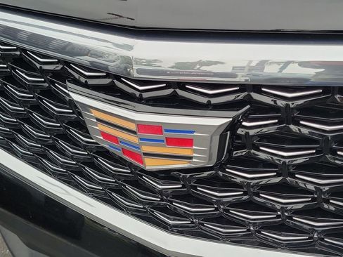 Certified 2024 Cadillac XT4 Luxury w/ Cold Weather Package image 28