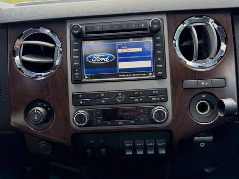 Used 2012 Ford F250 Lariat w/ Lariat Ultimate Pkg AWD/4WD image 18