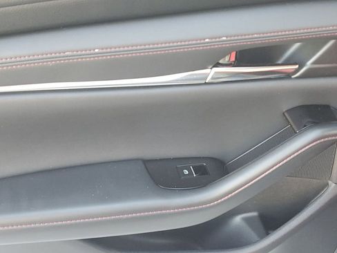 Used 2023 MAZDA MAZDA3 s image 44