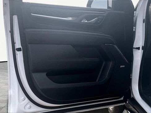 Used 2023 GMC Yukon XL Denali image 22