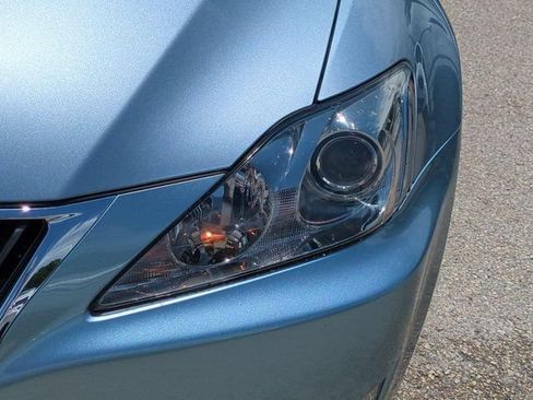 Used 2009 Lexus IS 250 RWD image 9