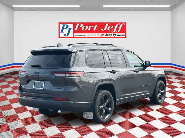 Used 2023 Jeep Grand Cherokee L Limited w/ Black Appearance Package AWD/4WD image 4