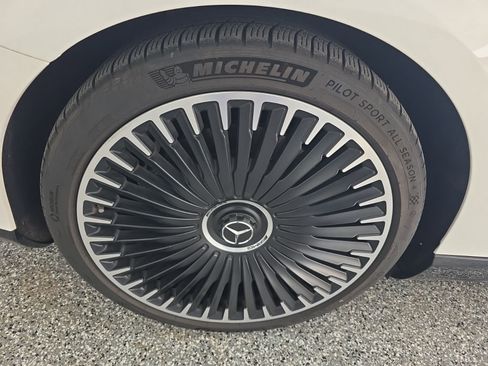 Used 2022 Mercedes-Benz EQS AMG 4MATIC w/ Exclusive Trim Package image 12