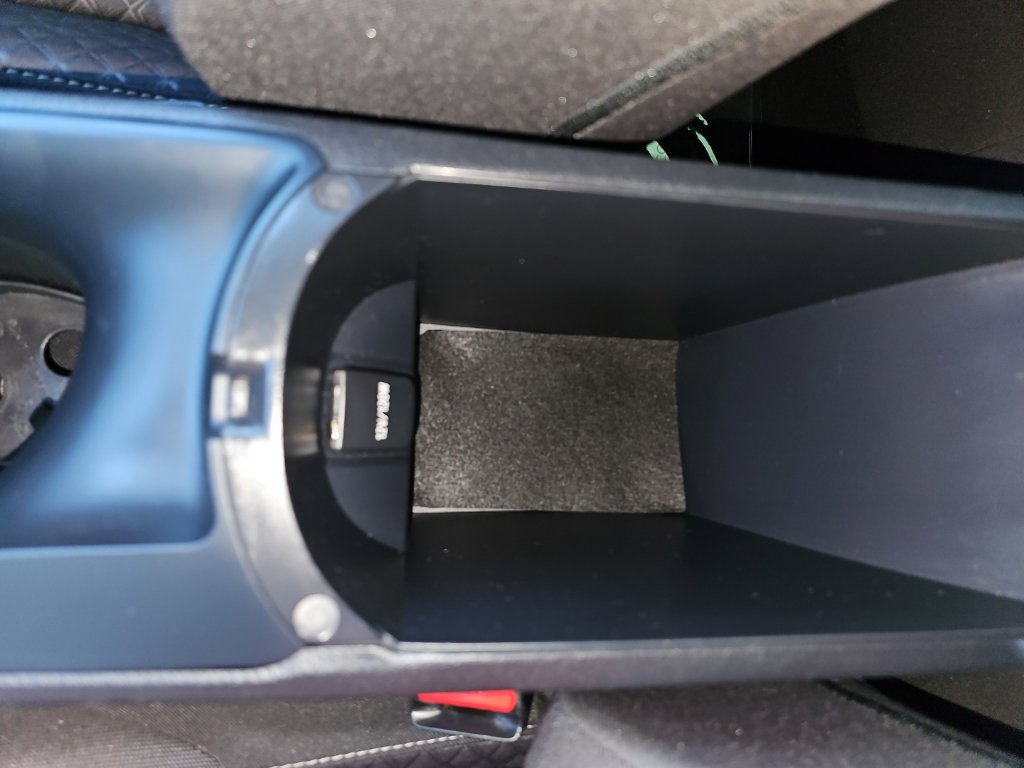 Used 2021 Toyota C-HR LE FWD image 25