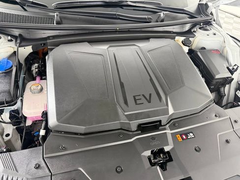 Used 2026 Hyundai Ioniq 5 SEL RWD image 36