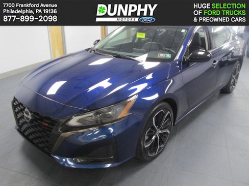 Used 2023 Nissan Altima 2.5 SR image 1