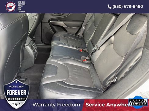 Used 2022 Jeep Cherokee Limited image 34