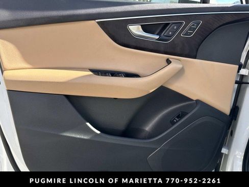 Used 2021 Audi Q7 3.0T Premium image 10