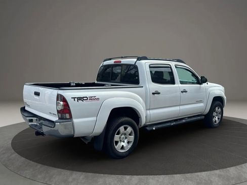 Used 2014 Toyota Tacoma 4x4 Double Cab w/ SR5 Package image 5