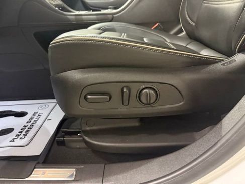 Certified 2023 GMC Acadia Denali w/ Denali Ultimate Package image 13