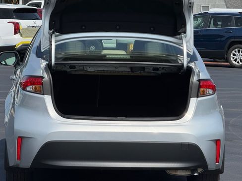 Used 2023 Toyota Corolla LE FWD image 32