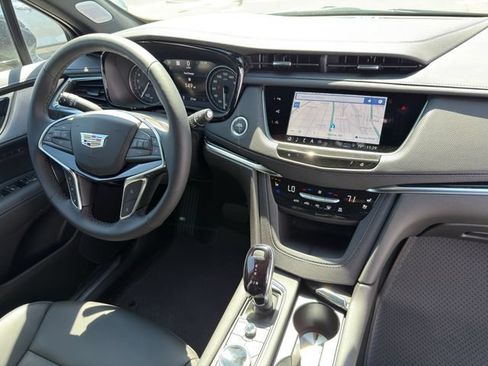 New 2026 Cadillac XT5 Premium Luxury w/ Driver Assist Package AWD/4WD image 11