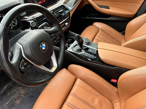 Used 2018 BMW 530e 530e iPerformance image 13