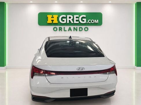 Used 2021 Hyundai Elantra SEL FWD image 6