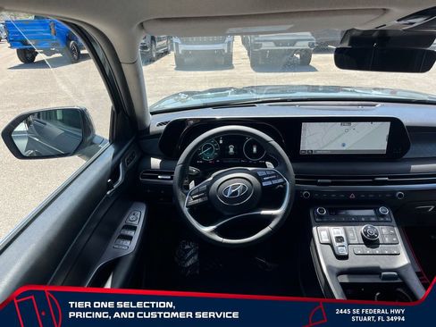 Used 2024 Hyundai Palisade Limited AWD/4WD image 14