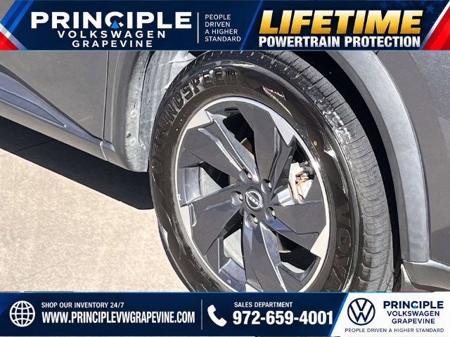 Used 2024 Nissan Rogue SV FWD image 8
