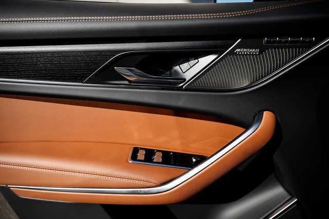 New 2026 Jaguar F-PACE R-Dynamic S AWD/4WD image 17