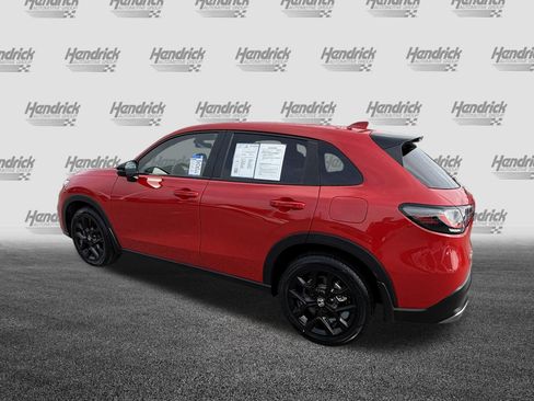Certified 2025 Honda HR-V Sport image 8